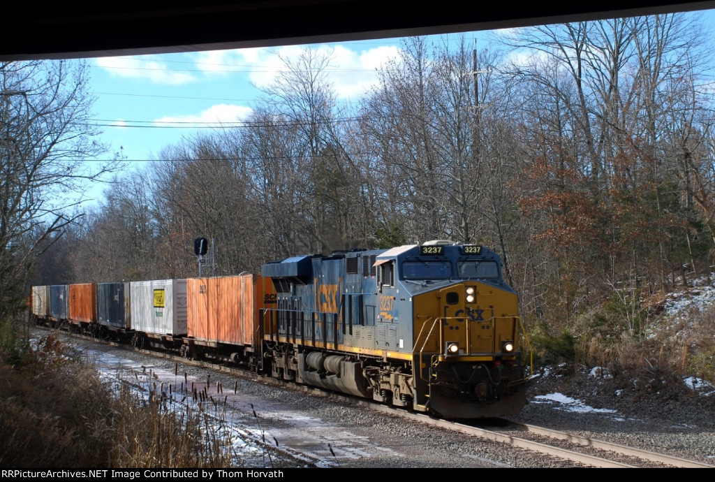 CSX 3237 leads intermodal I030 beneath the Route 206 overpass